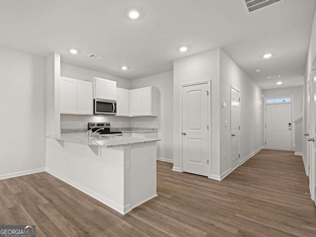 5976 Skylar Drive Atlanta GA 30331