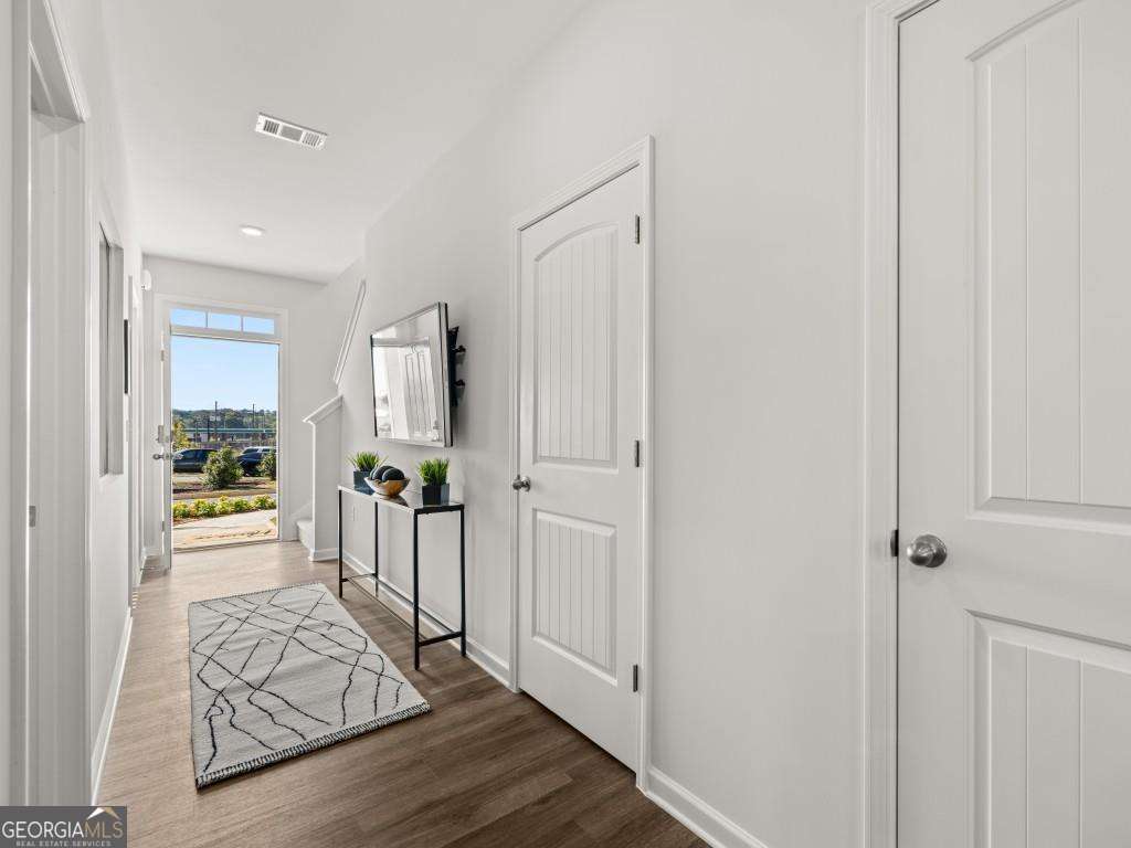 5976 Skylar Drive Atlanta GA 30331
