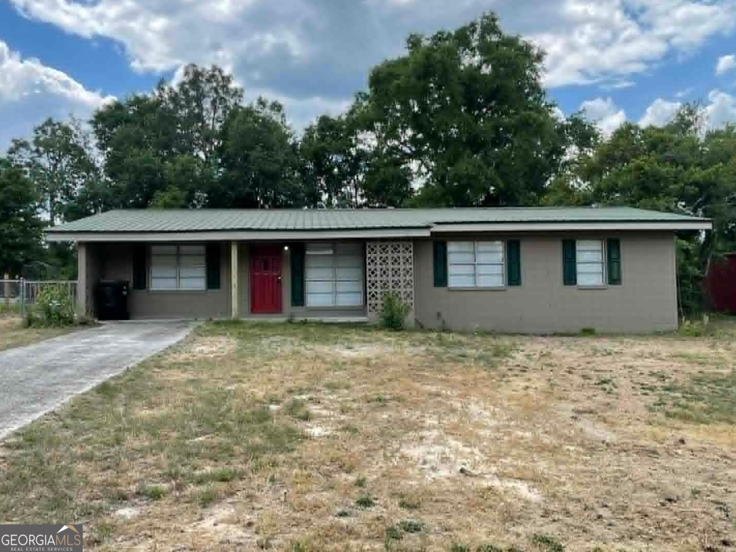 113 Lakeview Drive East Dublin GA 31027