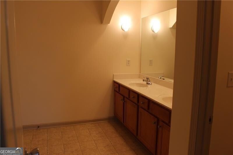 6065 Apple Rose Drive Alpharetta GA 30004