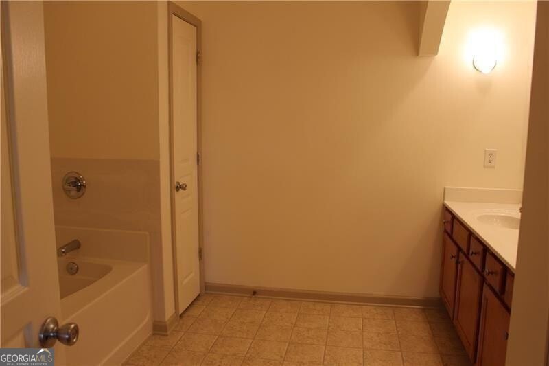6065 Apple Rose Drive Alpharetta GA 30004