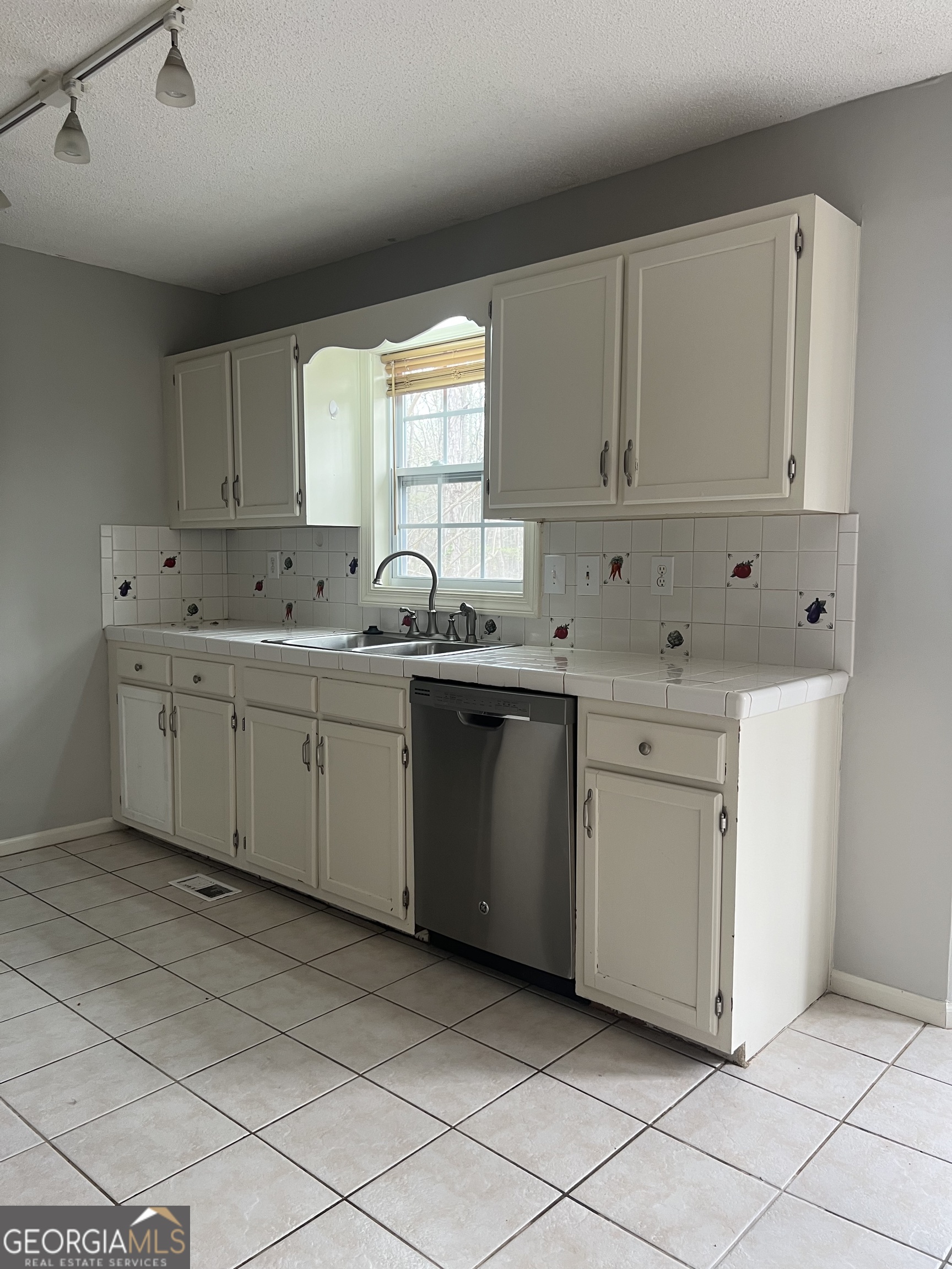 165 Ladora Drive Dallas GA 30157