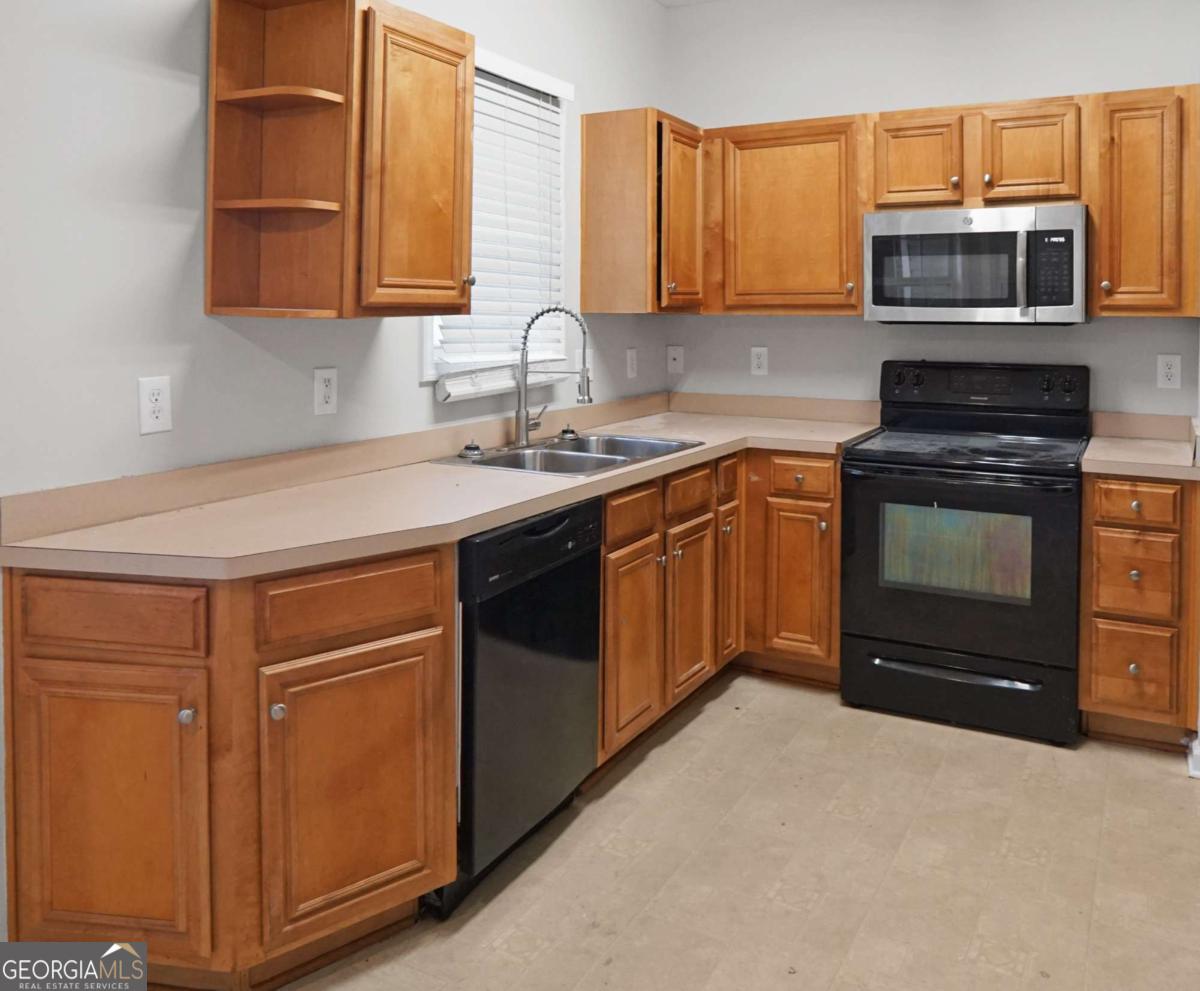 2555 Flat Shoals Road South Fulton GA 30349