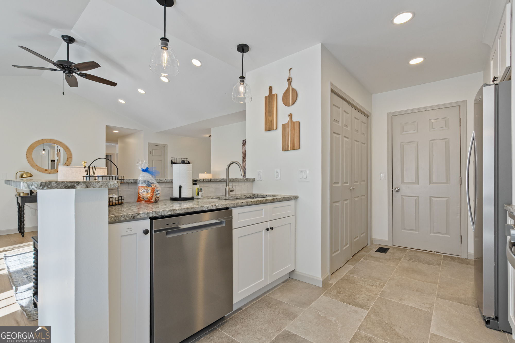 17 N Ridge Drive NW Adairsville GA 30103
