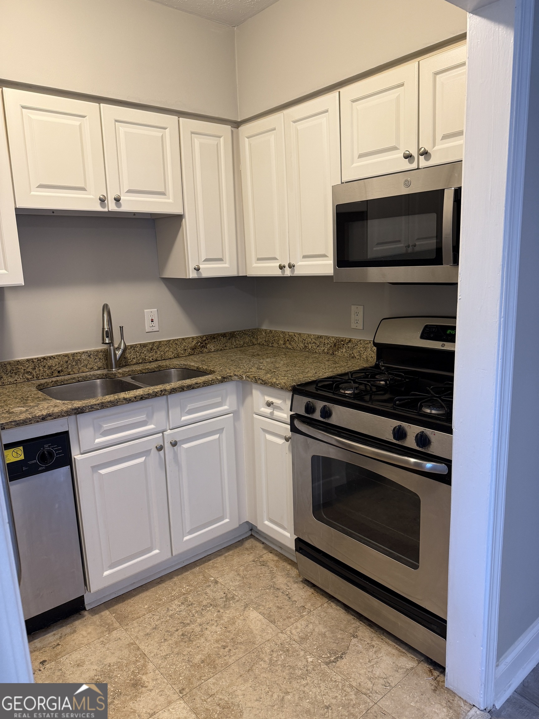 6980 Roswell Road Sandy Springs GA 30328