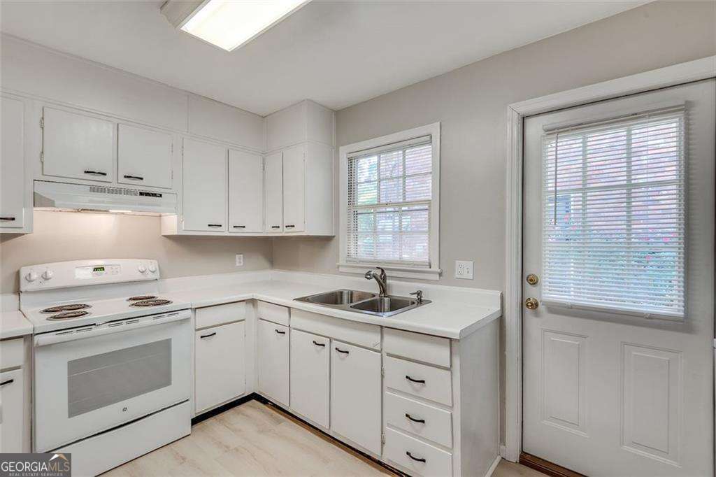 799 Marstevan Drive NE Atlanta GA 30306