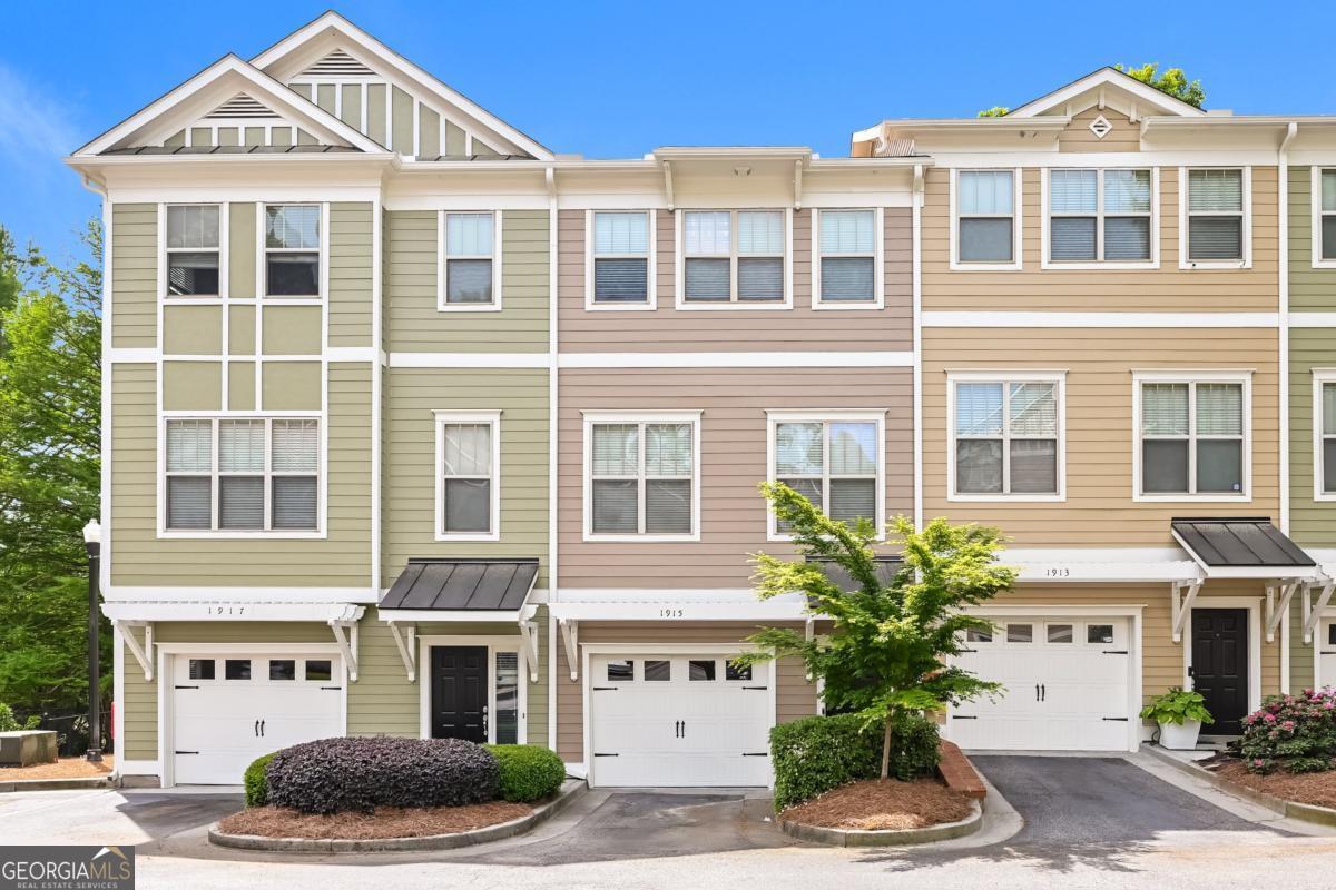 1915 Sterling Oaks Circle NE Atlanta GA 30319
