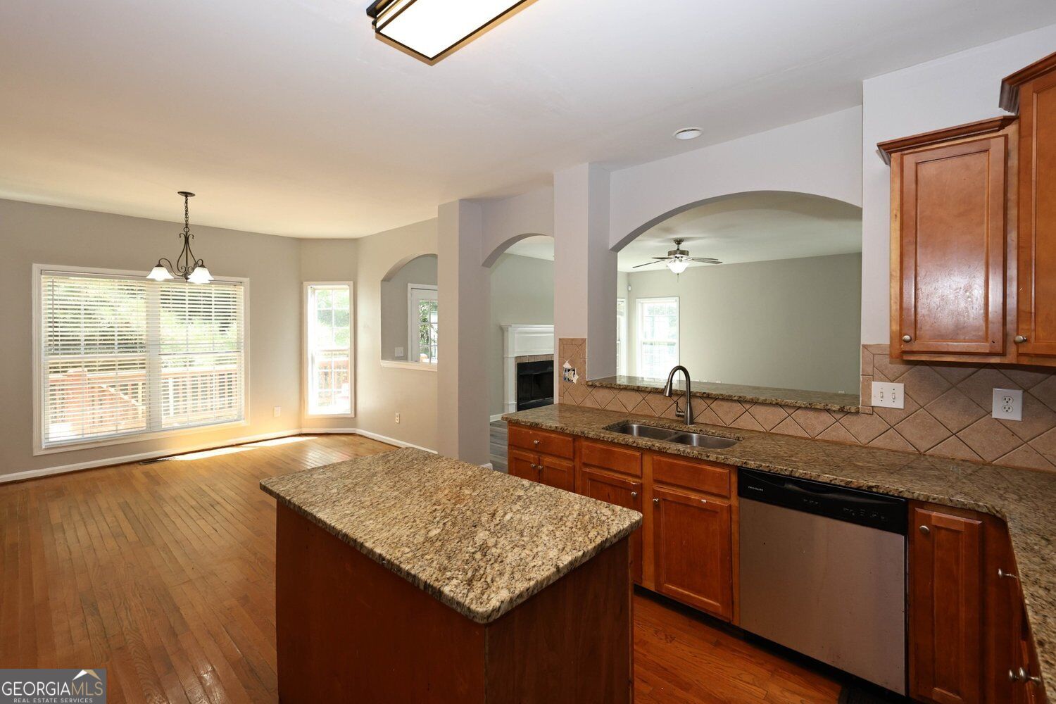 2025 Jessica Way NE Conyers GA 30012