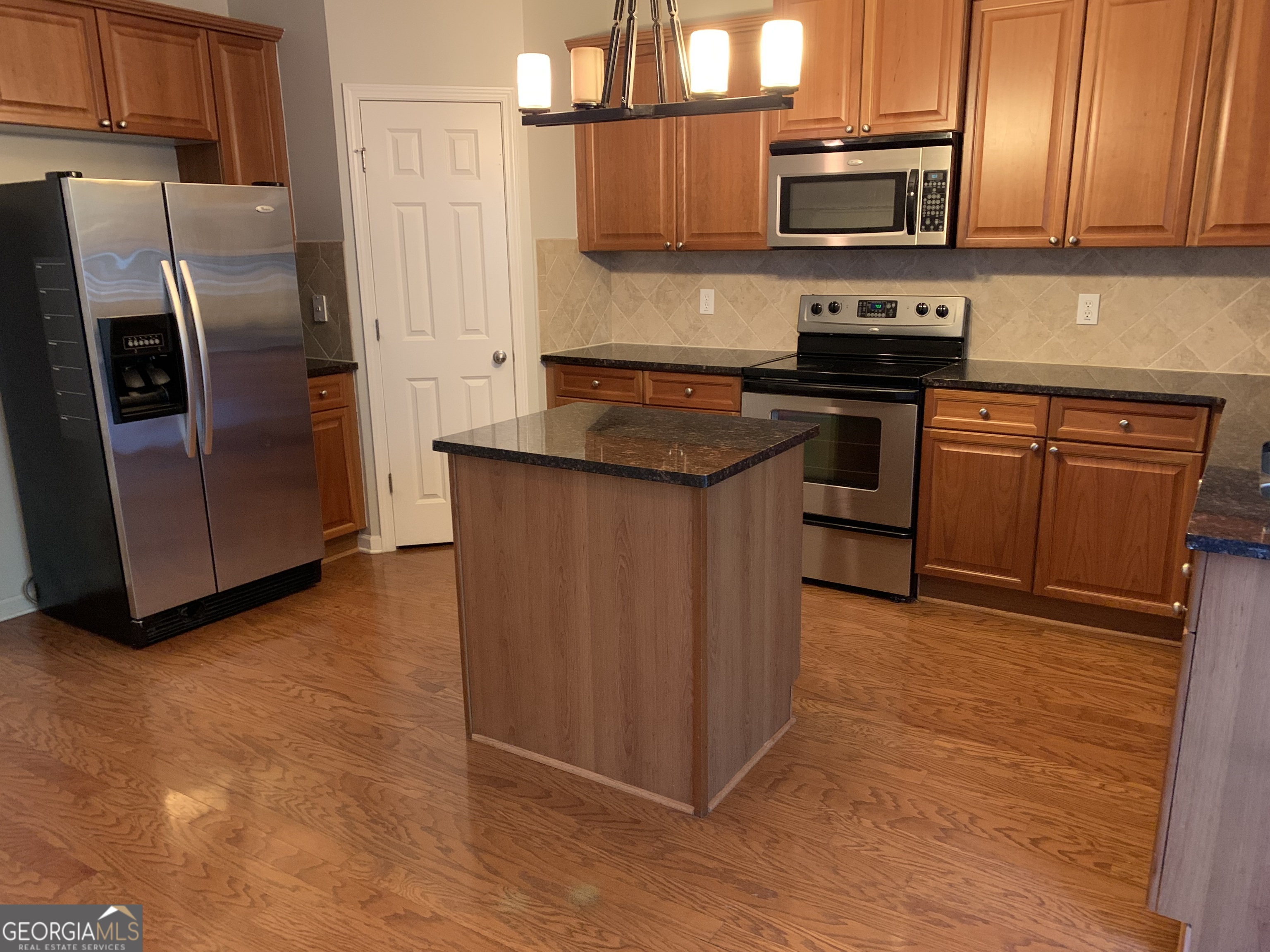 1569 Liberty Parkway NW Atlanta GA 30318