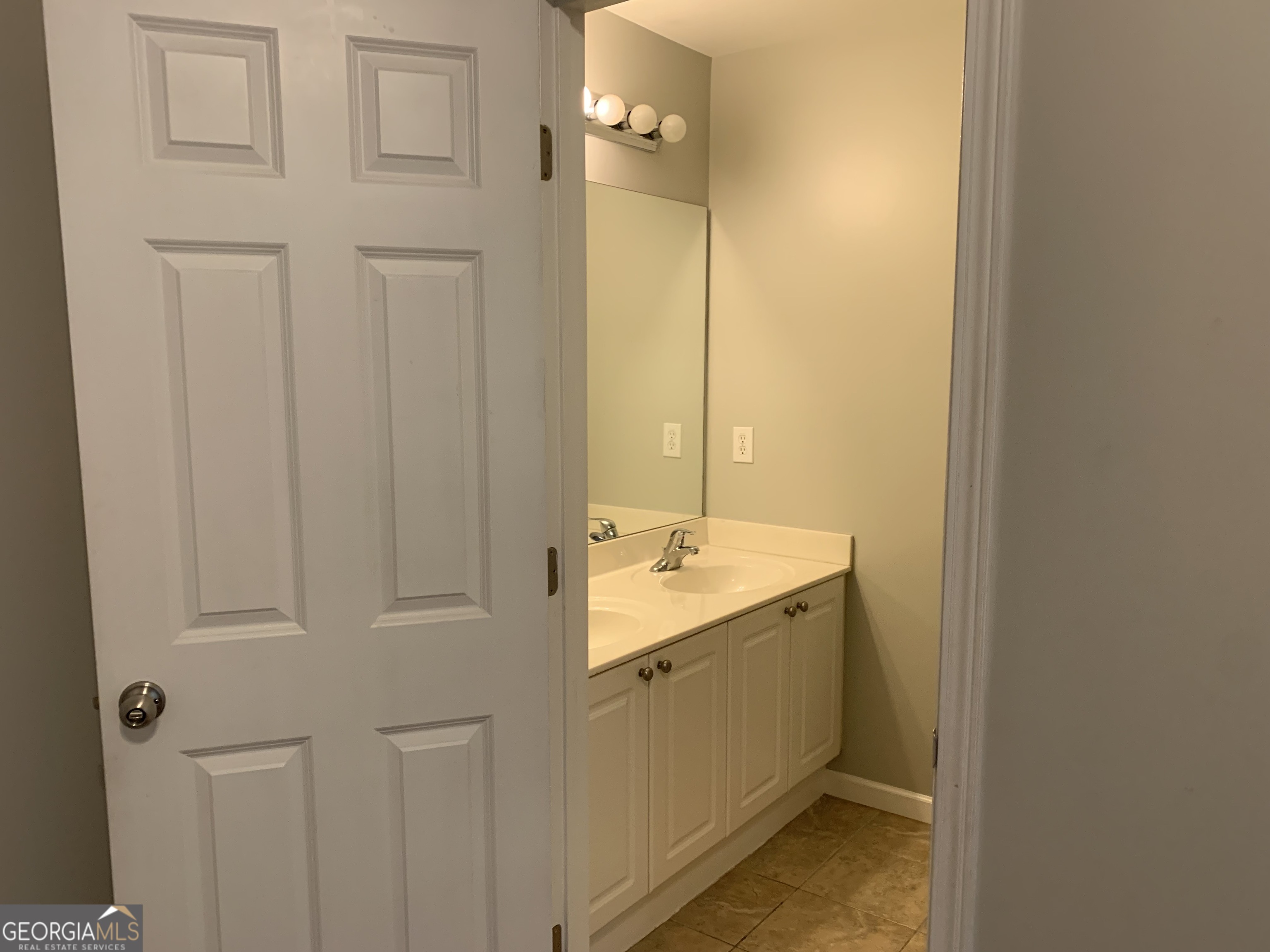 1569 Liberty Parkway NW Atlanta GA 30318