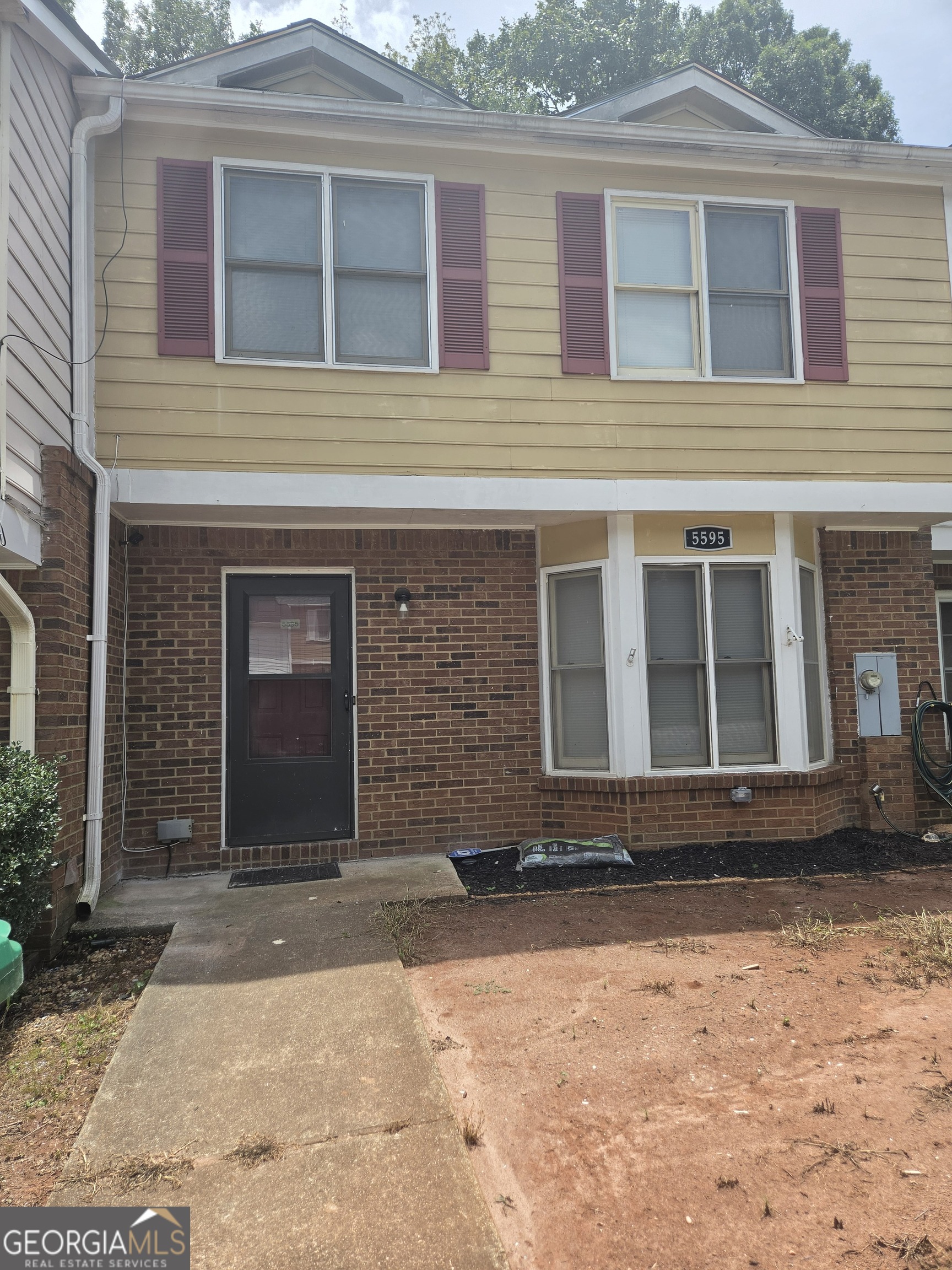 5595 Wells Circle Stone Mountain GA 30087