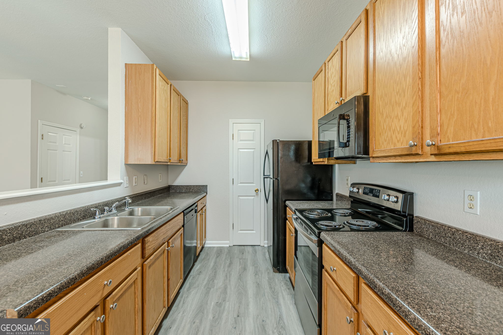 274 Brookview Drive Riverdale GA 30274