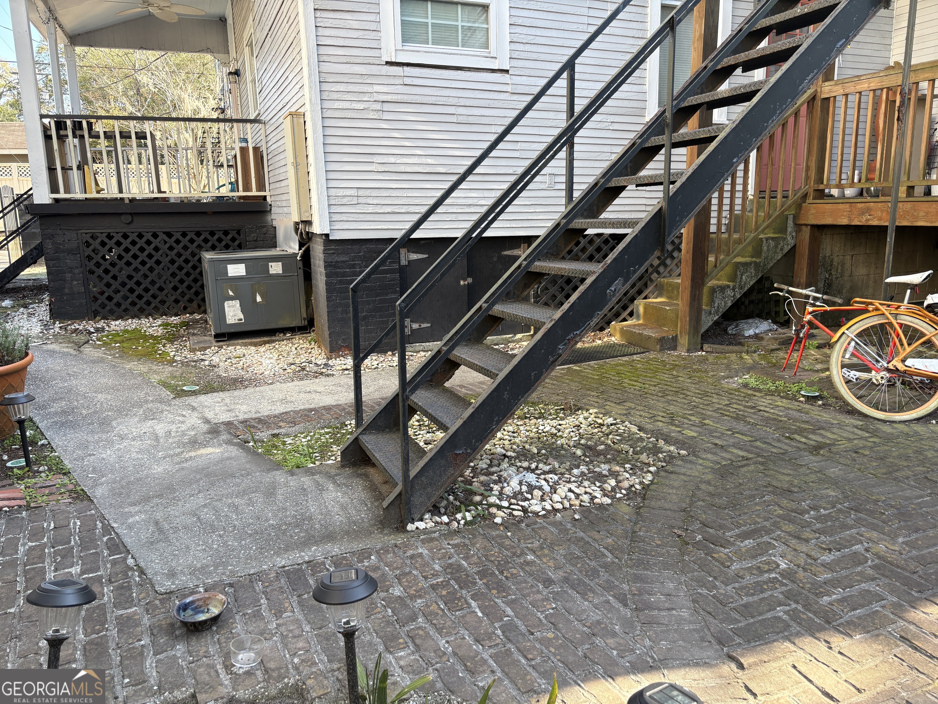 836 E Henry Street Savannah GA 31401