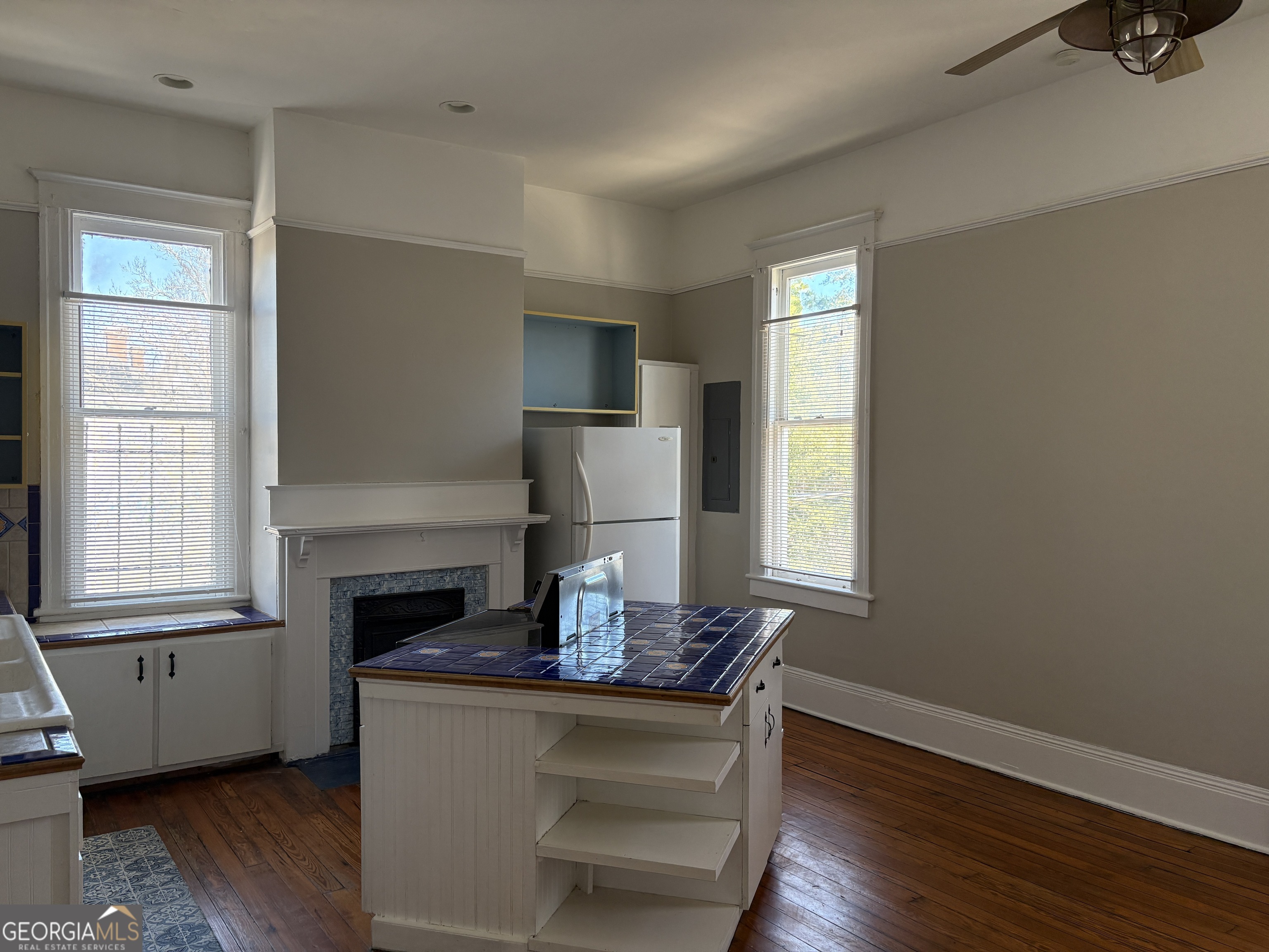 836 E Henry Street Savannah GA 31401