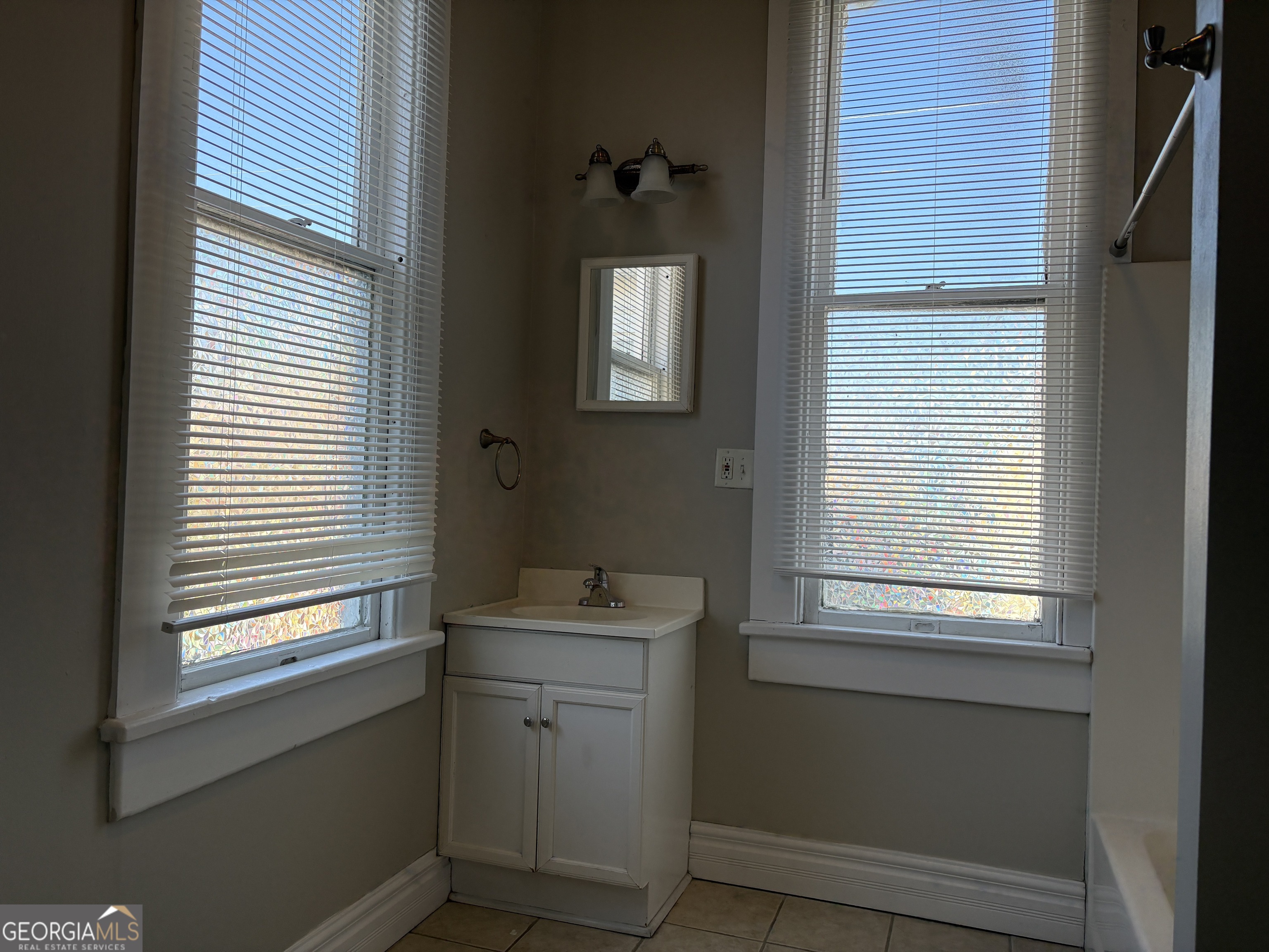 836 E Henry Street Savannah GA 31401