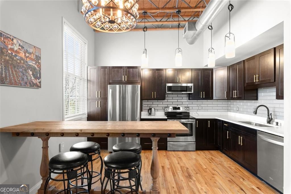 1756 Liberty Lane Roswell GA 30075