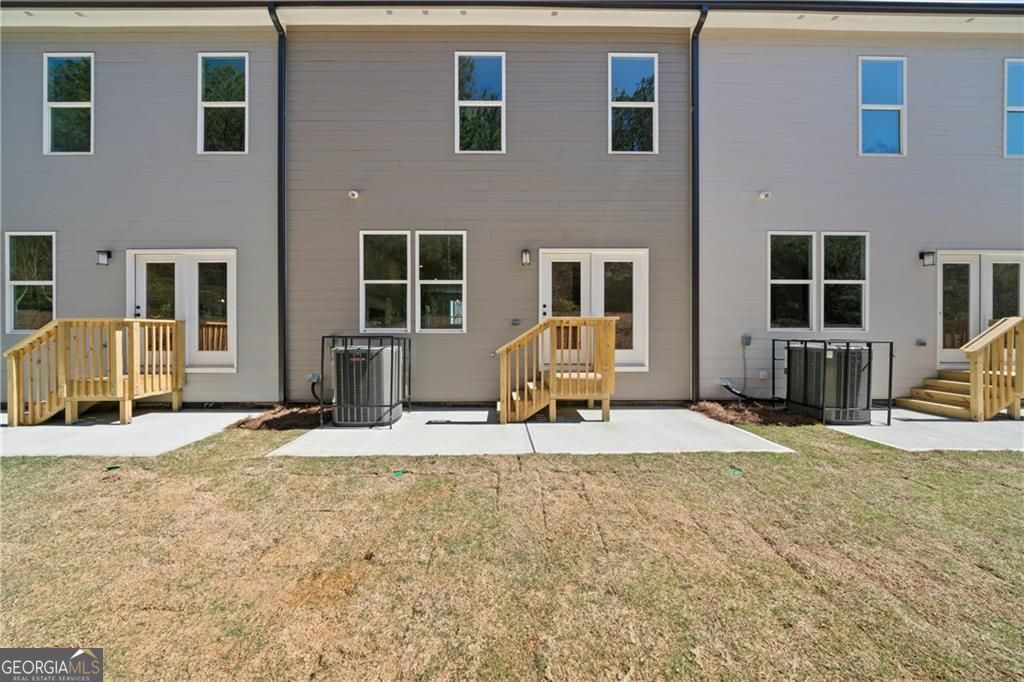 2676 Creek View Terrace Atlanta GA 30318