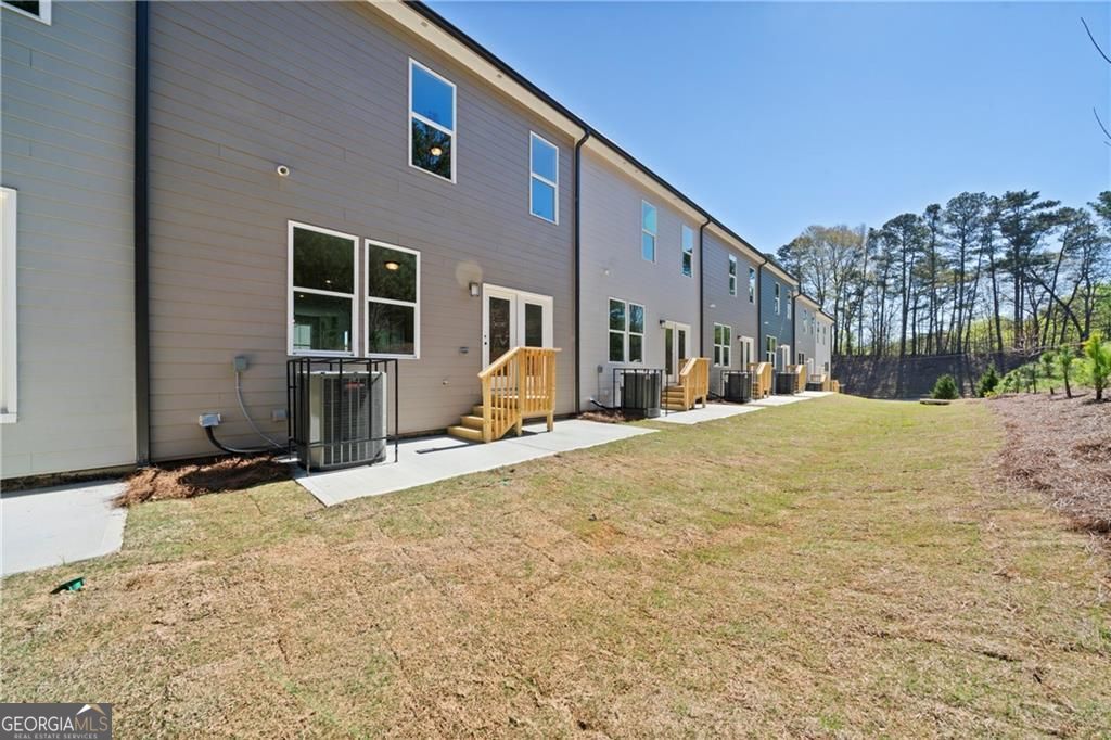 2676 Creek View Terrace Atlanta GA 30318