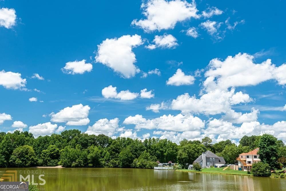 225 Heritage Lake Drive Fayetteville GA 30214