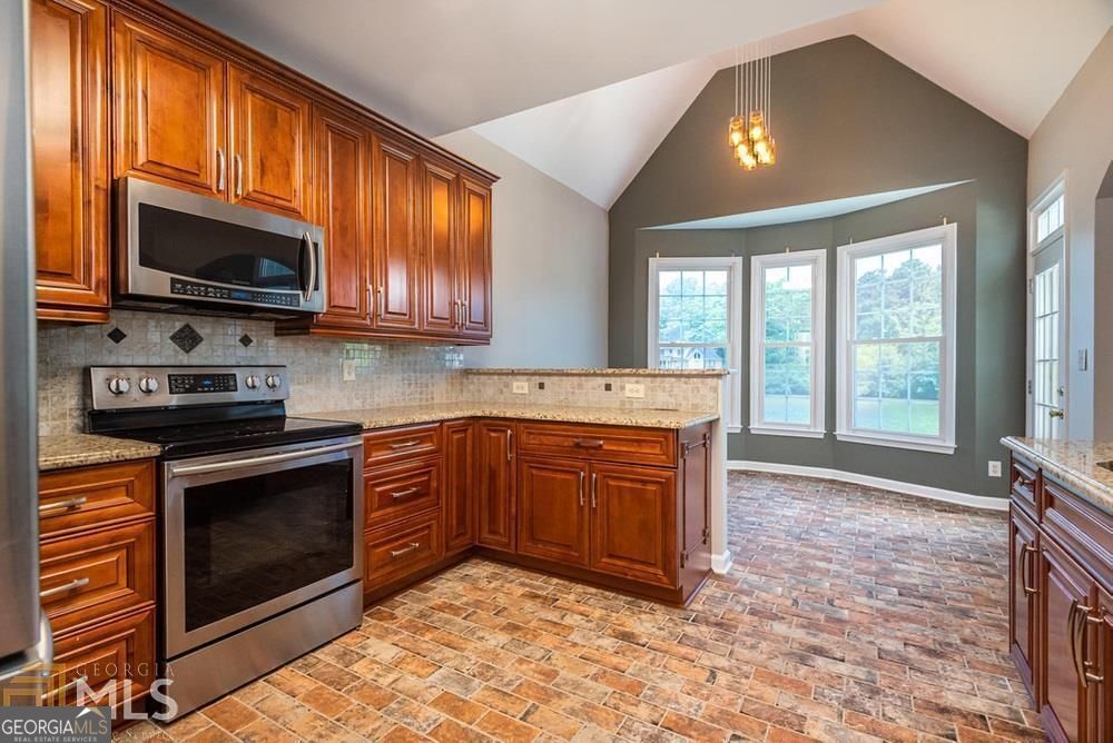 225 Heritage Lake Drive Fayetteville GA 30214