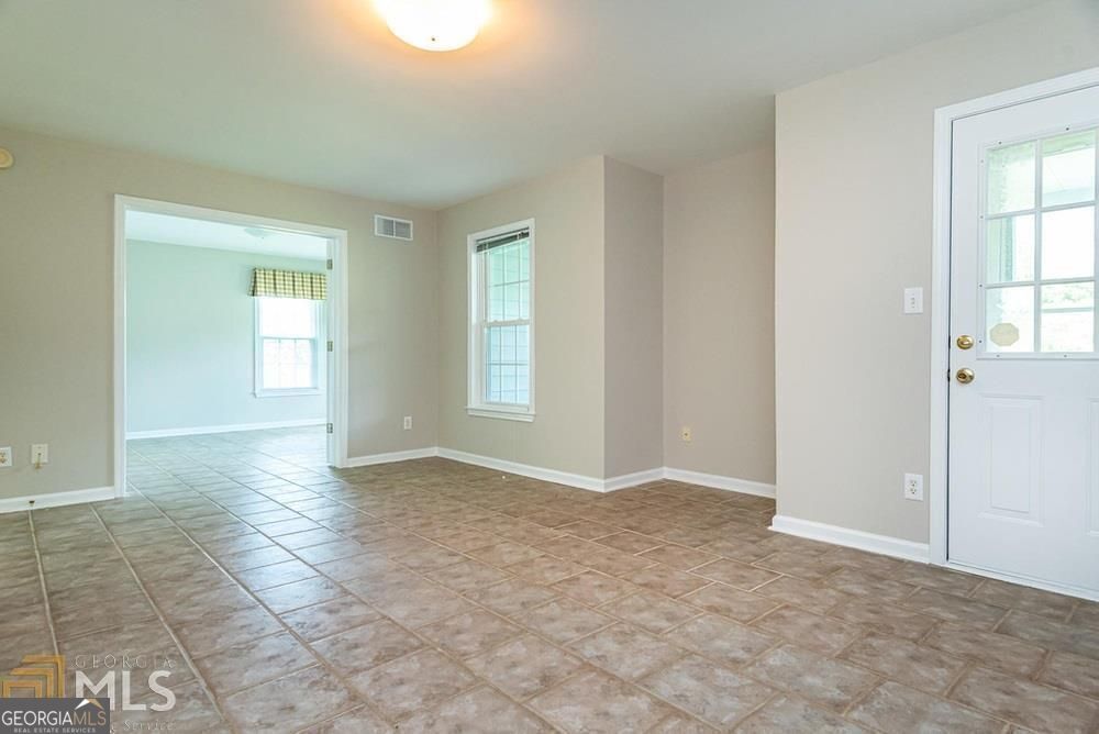225 Heritage Lake Drive Fayetteville GA 30214