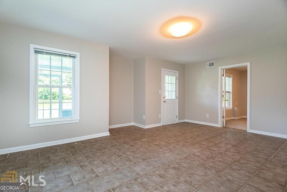 225 Heritage Lake Drive Fayetteville GA 30214