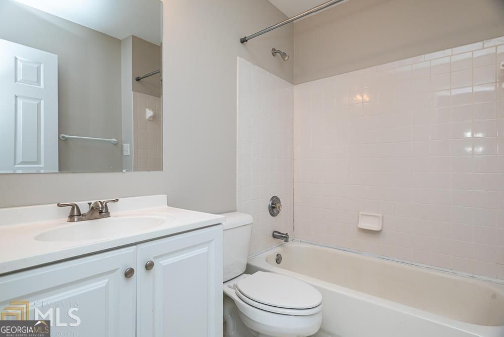 225 Heritage Lake Drive Fayetteville GA 30214