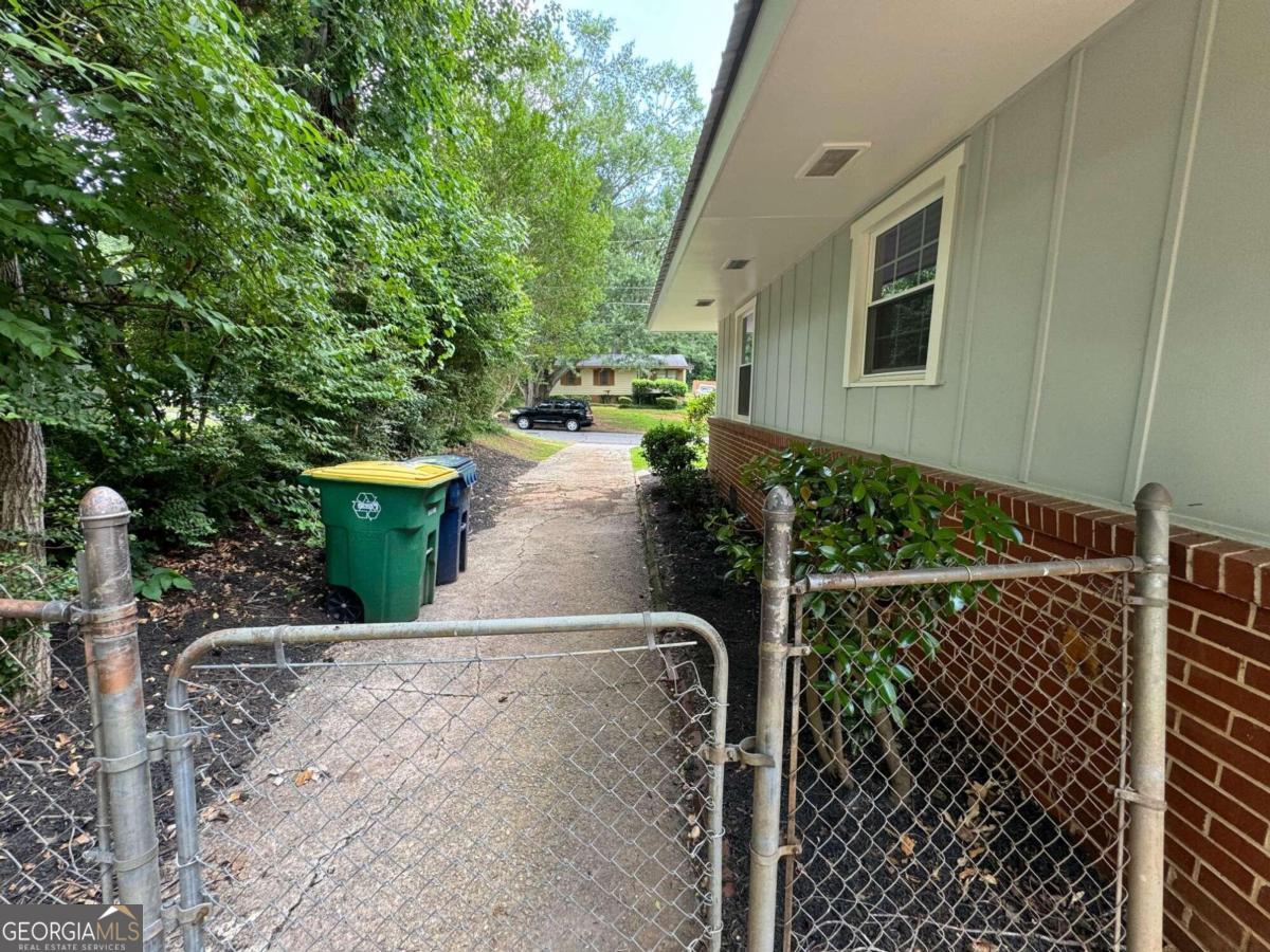 285 Willow Run Athens GA 30606