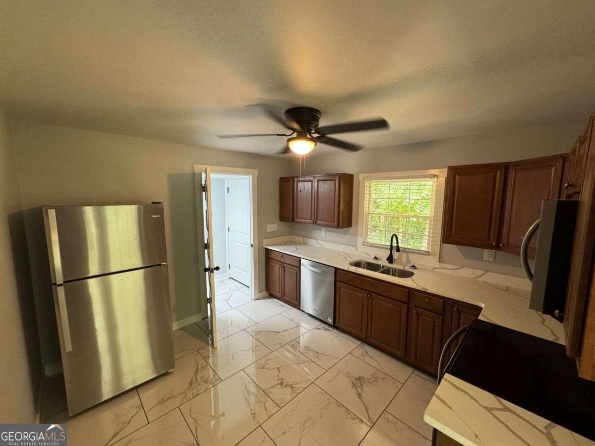 285 Willow Run Athens GA 30606