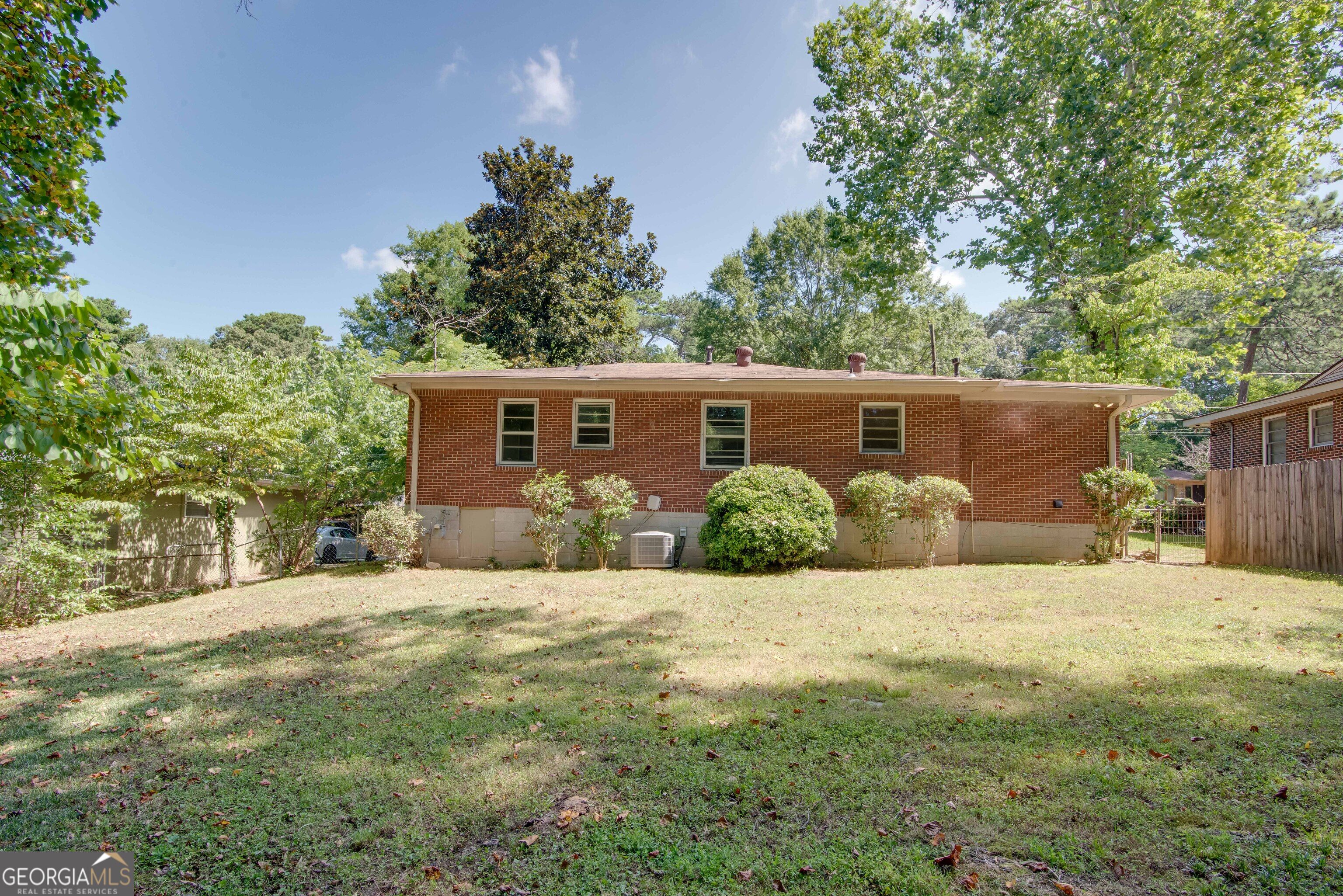 2304 Bonner Road East Point GA 30344