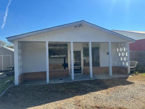 562 Tusquittee Street Hayesville NC 28904