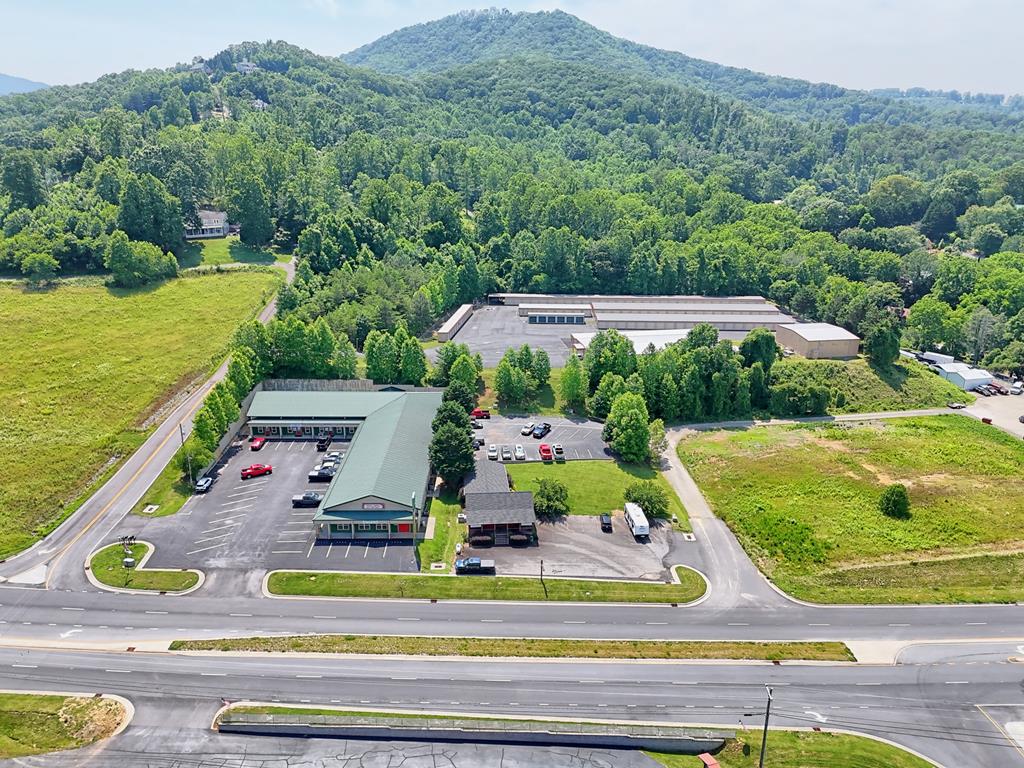 3280 Nc-69 Hayesville NC 28904