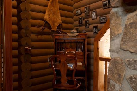 201 Mountainside Parkway Ellijay GA 30536