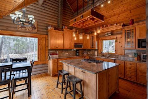 201 Mountainside Parkway Ellijay GA 30536