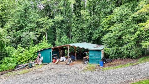 54 Bakeshop Lane Cleveland GA 30528