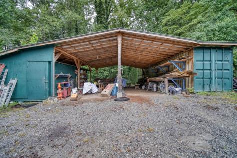 54 Bakeshop Lane Cleveland GA 30528