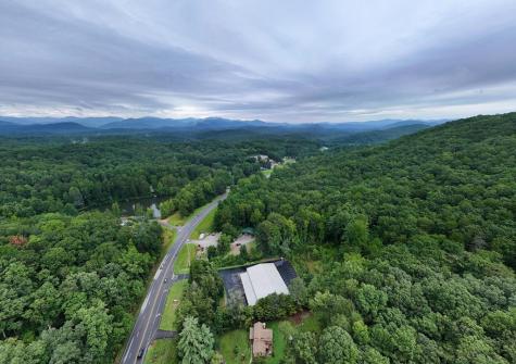 54 Bakeshop Lane Cleveland GA 30528