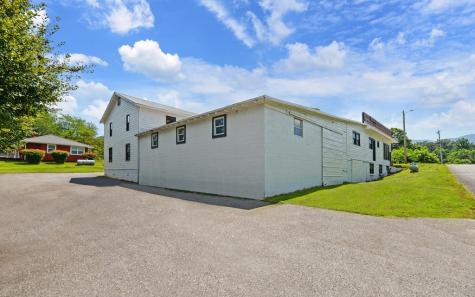 7493 Us Highway 76 W Young Harris GA 30582