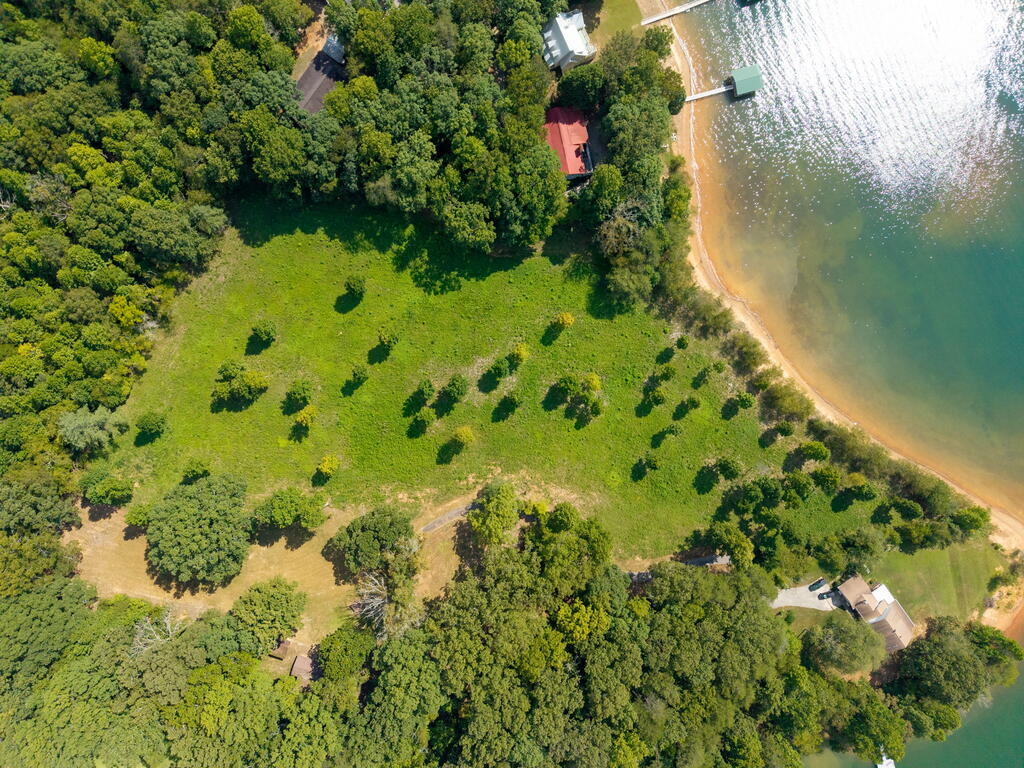 314 Lakeside Drive Hiawassee GA 30546