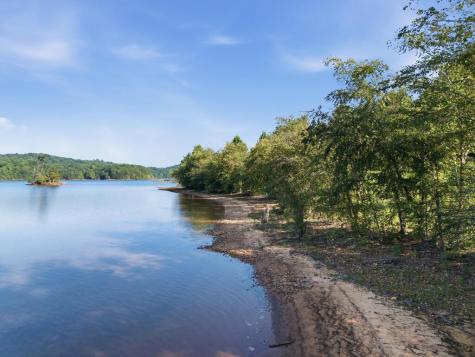 314 Lakeside Drive Hiawassee GA 30546