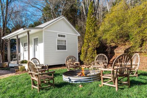 8679 Lakewood Highway Mineral Bluff GA 30559