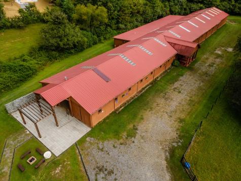 86 Stable Gate Drive Blairsville GA 30512