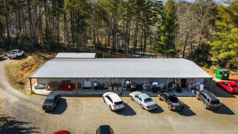 27 Shields Road Mineral Bluff GA 30559