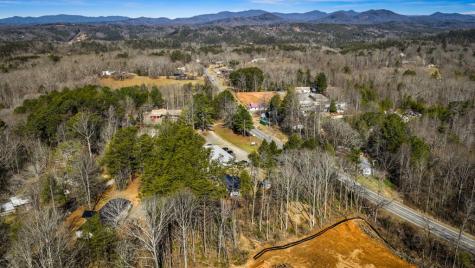 27 Shields Road Mineral Bluff GA 30559