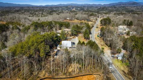 27 Shields Road Mineral Bluff GA 30559
