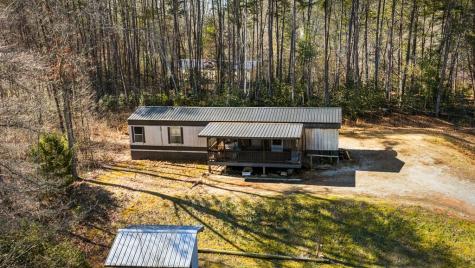 27 Shields Road Mineral Bluff GA 30559