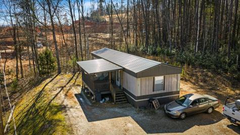 27 Shields Road Mineral Bluff GA 30559
