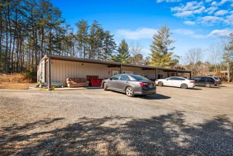 27 Shields Road Mineral Bluff GA 30559