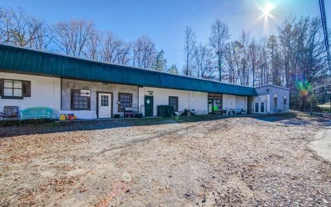1433 Old Highway 5s Ellijay GA 30540