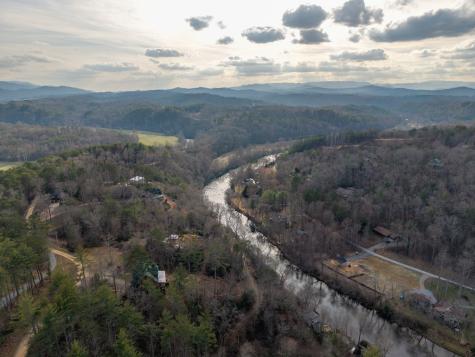 153 Riverview Circle Blue Ridge GA 30513